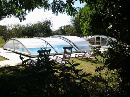 Piscine, accès de mai à septembre